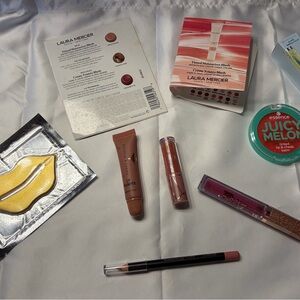 Lip and cheek bundle